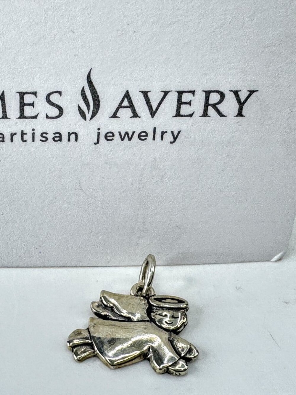 Retired Artisan James Avery Sterling Silver Flying Baby Angel Charm 2.6g JR2086